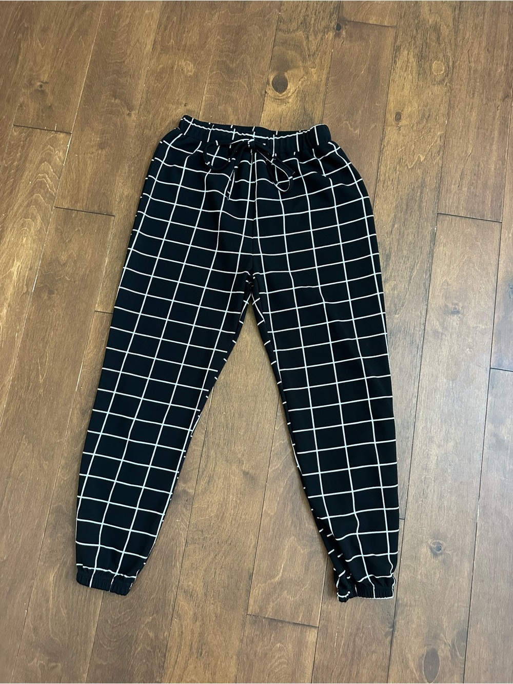 H&M Black and White Windowpane Jogger Pants